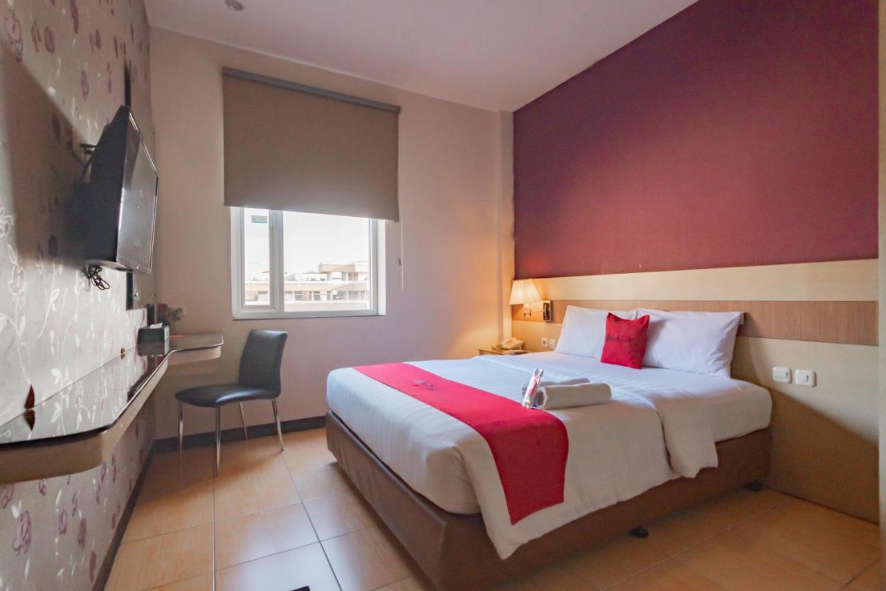 Hotel Reddoorz Premium Near Bandung Station Extérieur photo